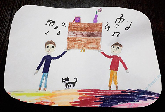 Детский рисунок Грузчики несут пианино